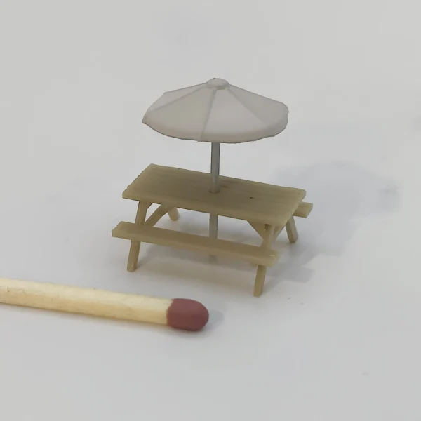 Bord-/bænkesæt m. parasol skala 1/87 (H0)
